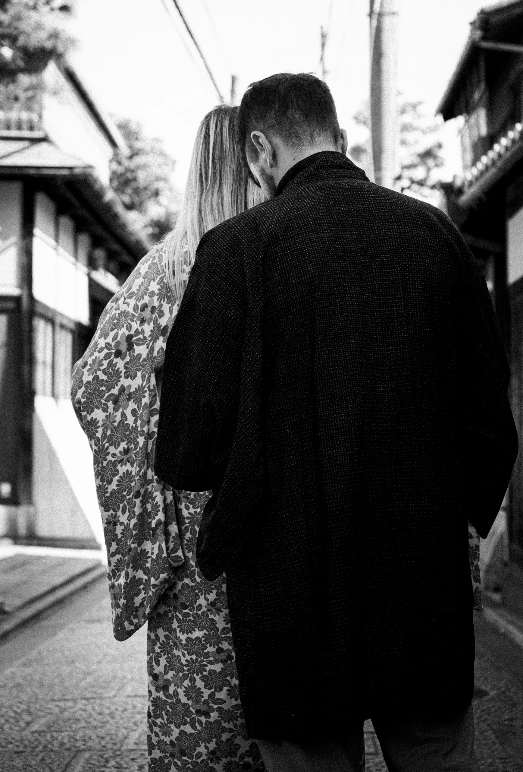 Ieser and Letizia wearing traditional Japanese kimonos
