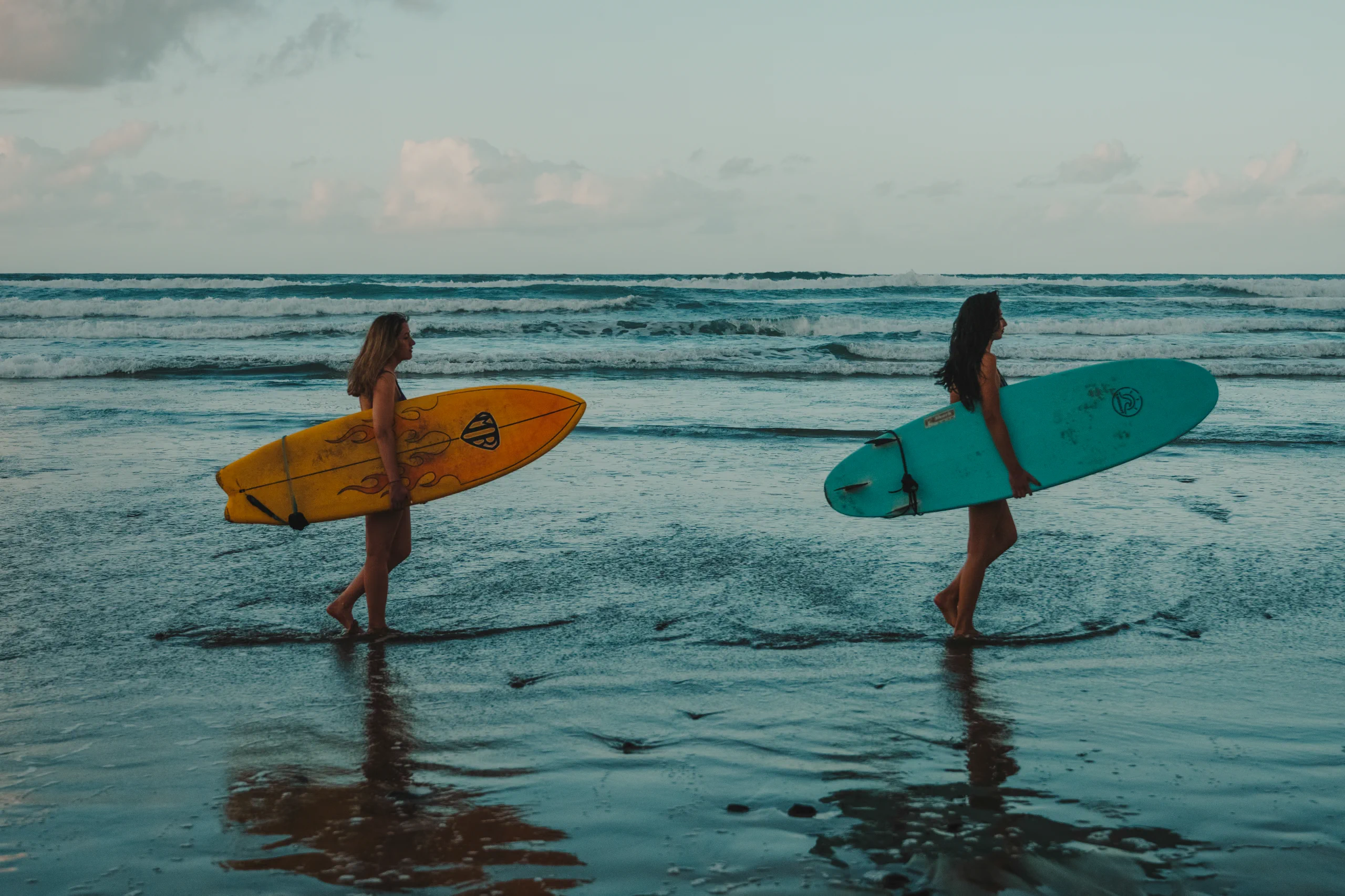 Letizia and Miriam on the beach