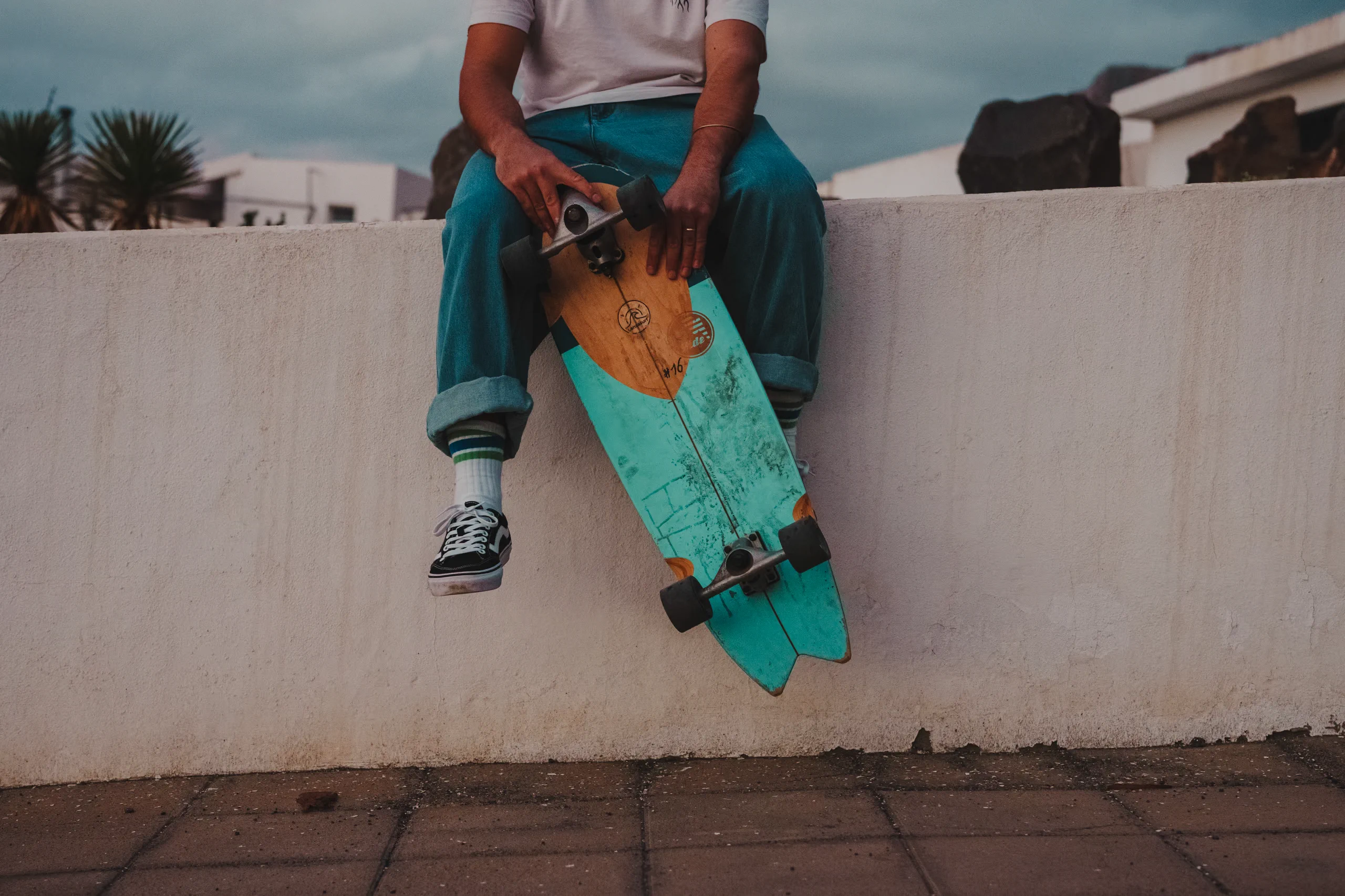 The skateboard by Lanzasurf school