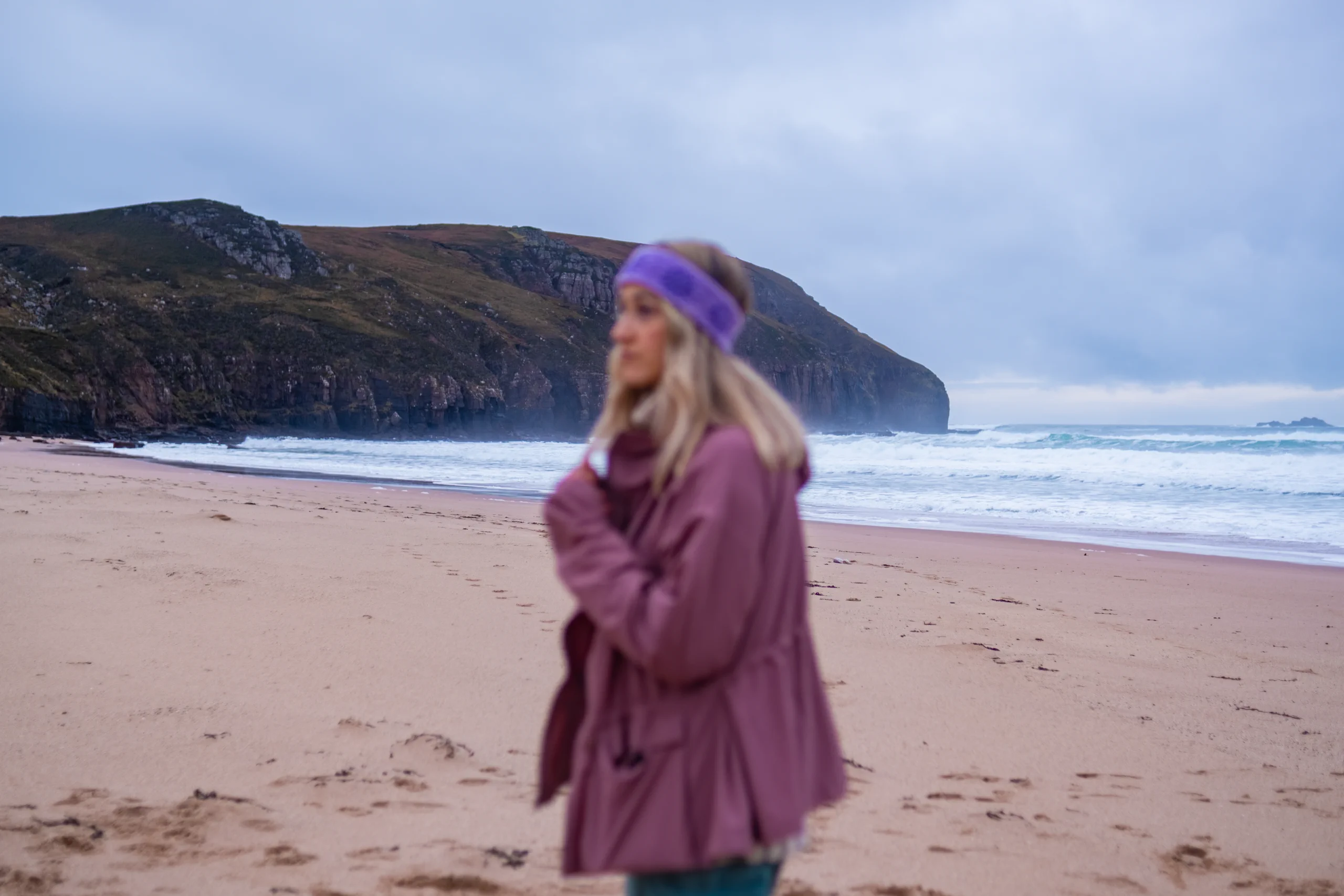 Letizia looking around in Sandwood Bay Beach