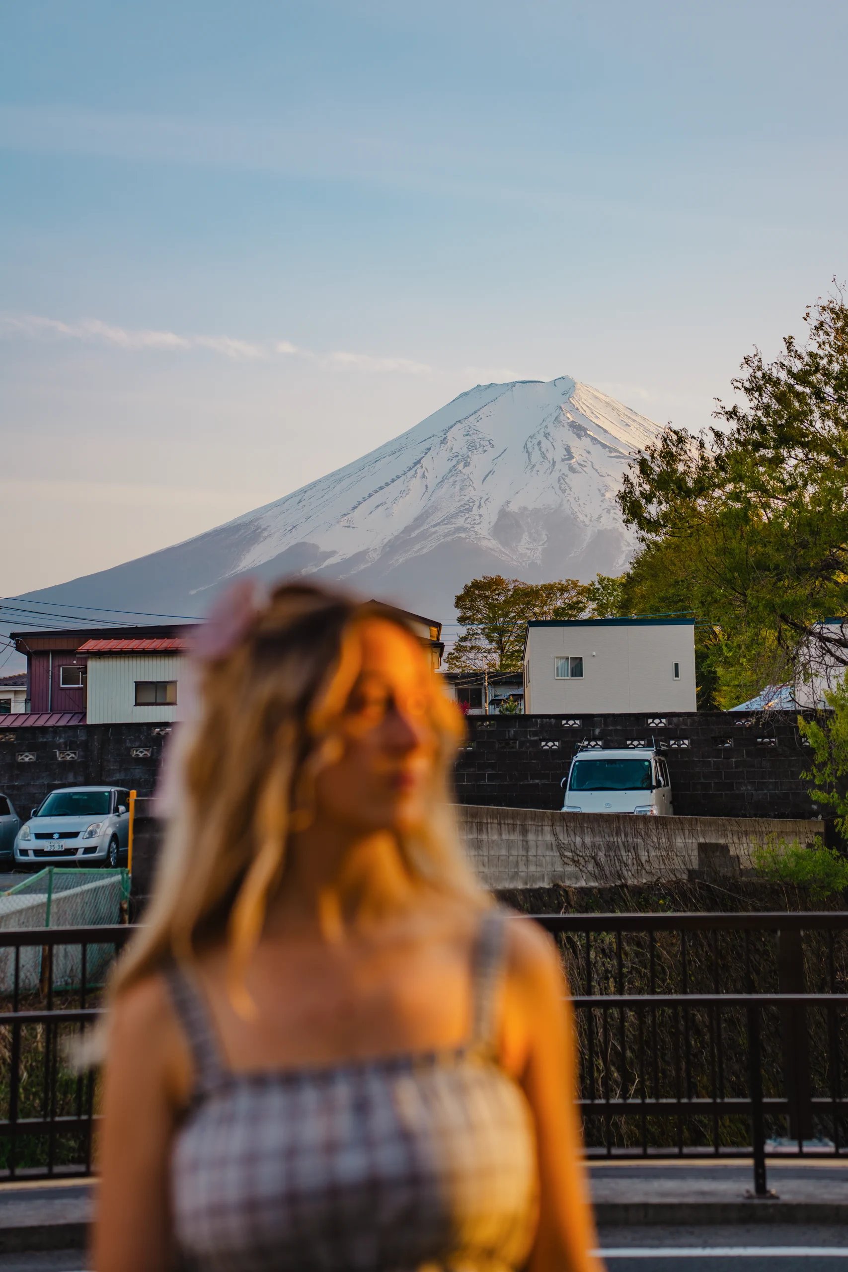 Letizia posing at sunset, at Fujikawaguchiko
